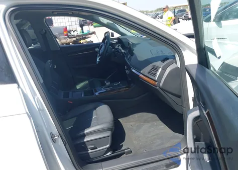 2020 Audi Q5 Premium/Titanium Premium z USA, uszkodzony, nr VIN WA1ANAFY5L2042336